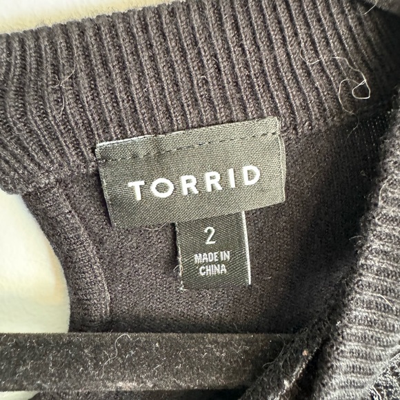 Torrid Pullover Lace Keyhole Sweater size 2x - Picture 3 of 16